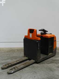 Electric Pallet Trucks 2014  BT OSE250 (1)