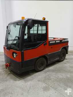 Chariots tracteurs 2008  Linde P250 (1)