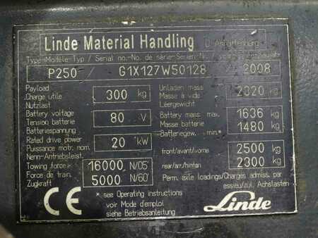Chariots tracteurs 2008  Linde P250 (2)