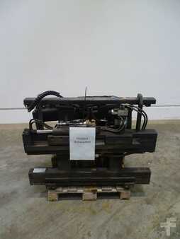 Ostatní - Attachments package: Fork carriage & forks positio RG43 FPN25-5 & 2T466 (3)