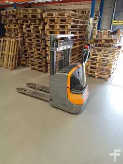 Magasemelésű béka 2011  Still EXV 12 (1)