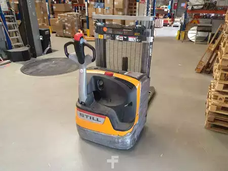 Magasemelésű béka 2011  Still EXV 12 (2)