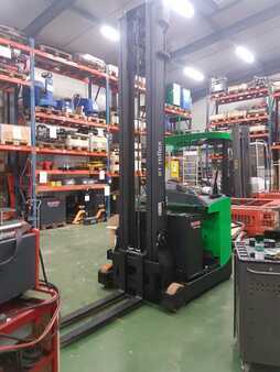 Sideloader 2012  BT RRE 160 (2)