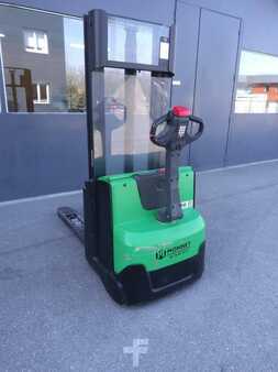 Hochhubwagen 2014  BT SWE100 (1)