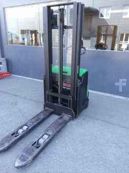 Hochhubwagen 2014  BT SWE100 (4)