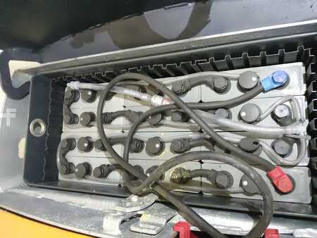 Lavtløftende truck 2009  Still EXU 22 (4)