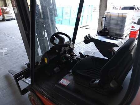 El truck - 3 hjulet 2000  Fenwick E 14 (2)