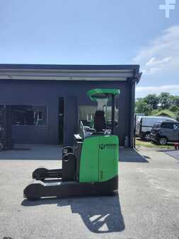 Chariots élévateurs à mât rétractable quadridirectionnel 2012  BT RRE250 (3)