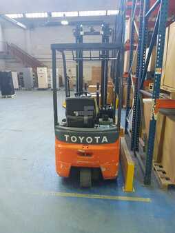 Eléctrica de 3 ruedas 2019  Toyota 7FBEST10 (2)