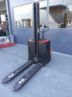 Stoccatori 2015  BT SWE080L (1)