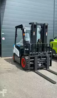 Carretilla elevadora diésel 2026  Doosan D30NPX (3)