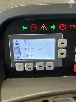 Schubmaststapler 2016  BT RRE 140B (6)