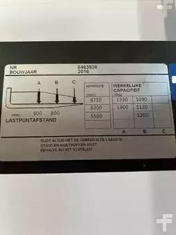 Carretilla retráctil 2016  Toyota BT RRE140B (4)