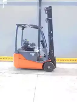 3-wiel elektrische heftrucks 2016  Toyota 8FBE18T (1)