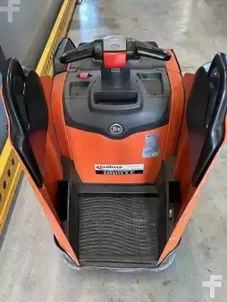 Porta-paletes elétrico 2015  Toyota BT LPE200 (3)