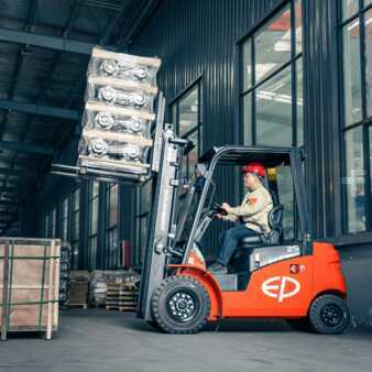 4-wiel elektrische heftrucks 2025  EP Equipment EFL253 (8)