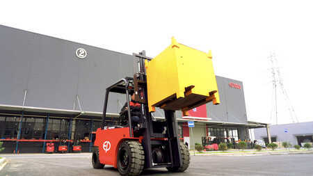 Carrelli elettrici 4 ruote 2025  EP Equipment CPD50L1 (10)