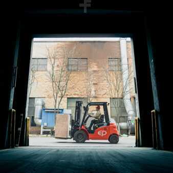 Carrelli elettrici 4 ruote 2025  EP Equipment EFL253 (9)