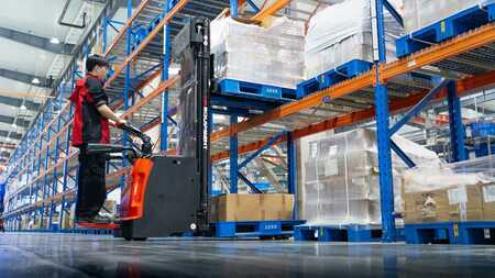 Portacontenedor 2025 EP Equipment RSL161 (2)