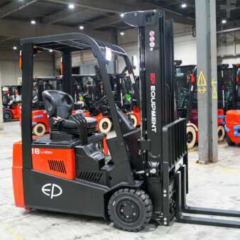 Carrelli elettrici 3 ruote 2025  EP Equipment CPD15TVL (4)