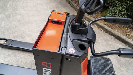 Transpallet elettrici 2025  EP Equipment RPL201H (15)