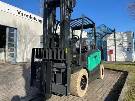 Elektro čtyřkolový VZV 2022  Mitsubishi FB55NH (3)