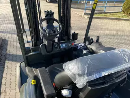 Elektro čtyřkolový VZV 2022  Mitsubishi FB55NH (6)
