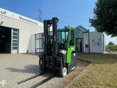 Four-way trucks 2024  Combilift CBE3000 4-Wege Stapler (2)