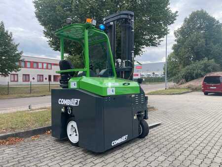 Four-way trucks 2024  Combilift CBE3000 4-Wege Stapler (4)