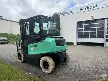 El Truck - 4-hjul 2024  Mitsubishi FB50CN (3)
