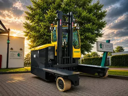 Fireveistruck 2020  Combilift C4500ET (1)