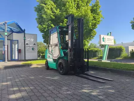 LPG VZV 2019  Mitsubishi FG25N (2)