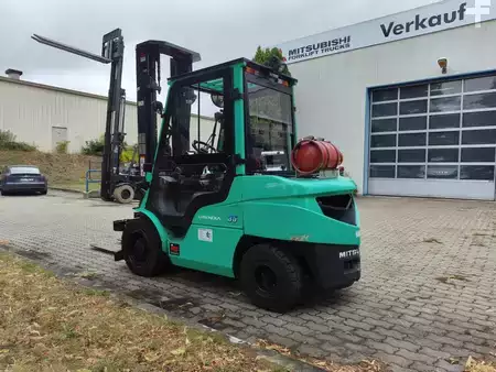 Chariots élévateurs GPL 2019  Mitsubishi FG35N (4)