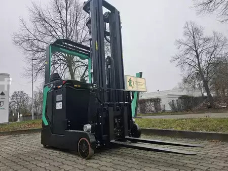 Reach Trucks 2023  Mitsubishi RB14N2S (2)