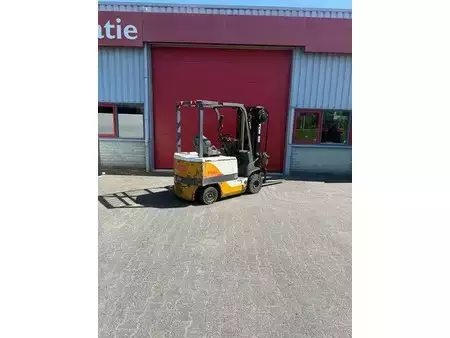 4-wiel elektrische heftrucks 2003  TCM FB25-7 (5)