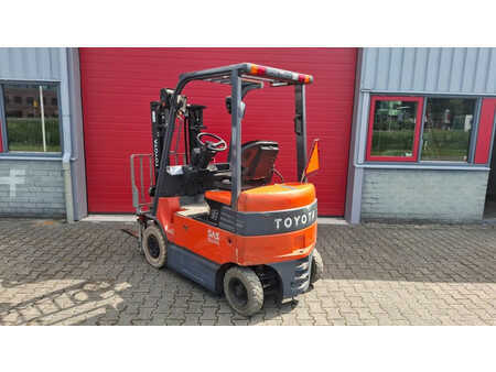 El Truck - 4-hjul 2013  Toyota 7FBMF18 (3)