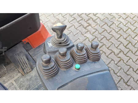 El Truck - 4-hjul 2013  Toyota 7FBMF18 (9)