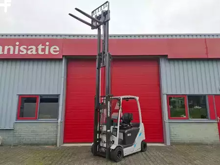 Eléctrica de 4 ruedas 2018  Unicarriers JAG2N1L20Q (5)