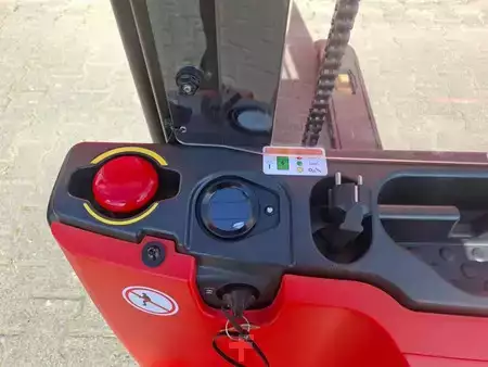 Terminálový traktor 2025  EP Equipment ESA 121 (10)