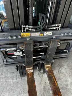 Carrelli elettrici 4 ruote 2017 Toyota 8FBMKT25 (4)