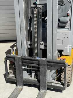 Carrelli elettrici 3 ruote 2017  Jungheinrich EFG 216 (4)