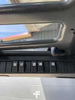 Chariots électriques à 3 roues 2018  Linde E20L (8)