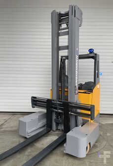 Čtyřcestný retrak 2016  Jungheinrich ETV-Q20 (1)