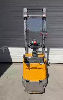 Hochhubwagen 2019  Jungheinrich ERC214z - Waage (3)