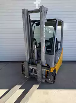 Elektro tříkolové VZV 2016  Jungheinrich EFG220 (1)