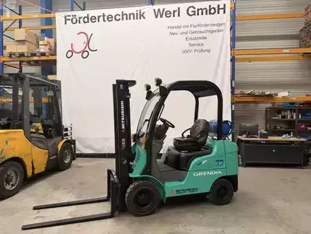 Nestekaasutrukki 2007  Mitsubishi FG20CN (1)