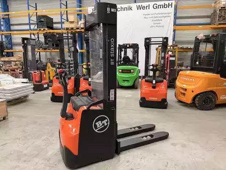 Stacker pedestre 2017  BT SWE 145 (1)