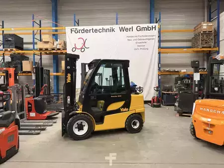 LPG heftrucks 2019  Yale GLP30VX (1)