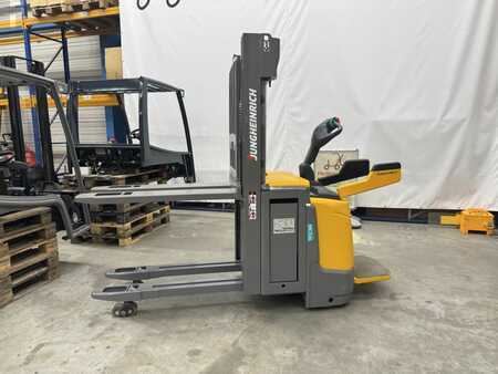 Pinontavaunu 2018  Jungheinrich ERC 214z (1)