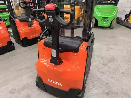Wózek wysokiego podnoszenia 2018  Toyota Hochhubwagen (4)